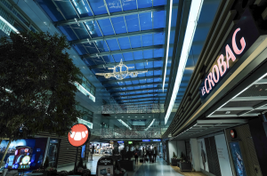 Flughafen Düsseldorf: Zwischen Check-In und Killepitsch