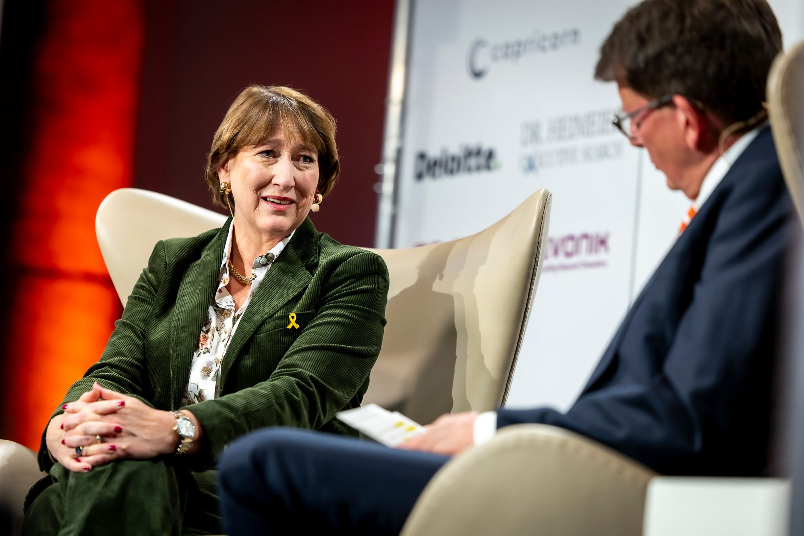 VDA-Präsidentin Hildegard Müller beim Ständehaus Treff der Rheinischen Post